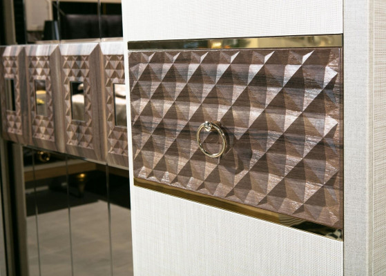 Kleederschaf Holz Schaf Schlofkummer Miwwel Design Schief Grom Italien