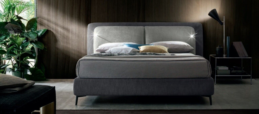 Duebelhotelbetter Schlofzëmmer Textil Bett Polster Design Luxus Holz Italien
