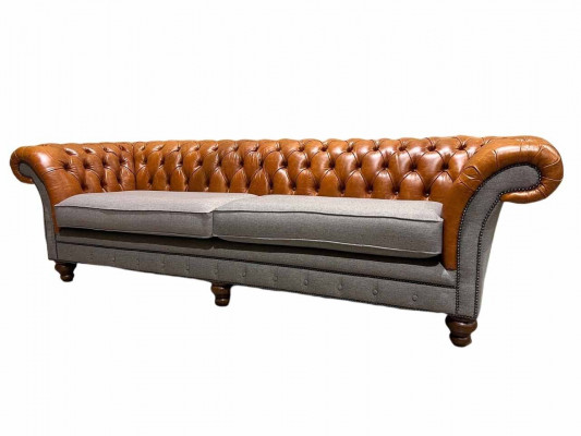 Klassesch 4-Sëtzer Chesterfield Canapé a Braun - Héichwäertegt Textil an Edele Liederdesign