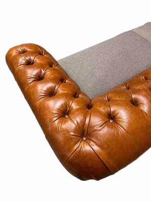 Klassesch 4-Sëtzer Chesterfield Canapé a Braun - Héichwäertegt Textil an Edele Liederdesign