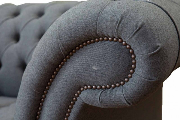 Englesch Chesterfield Büro Sëtzmiwwelen Ariichtung Sofa Canapé 2 Plaz Textil