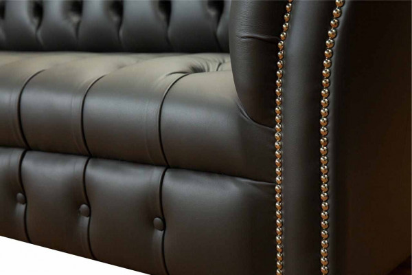 Chesterfield Liederdivan Couch Polster 2 Sëtzer Designer Sofae Couchen
