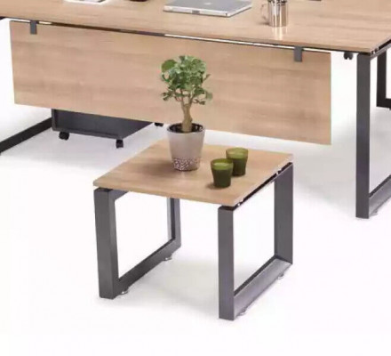 Moderner exklusive Couchtisch Abluetdësch Quadrateschen Niewendësch.
