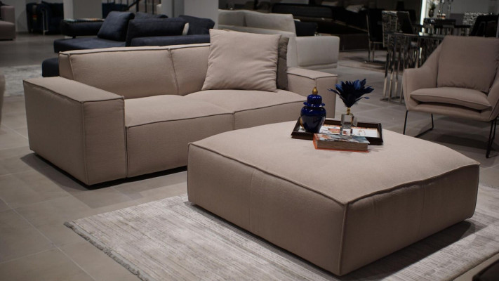 Wunnzëmmer Miwwelen Luxus Komplett 2-tlg Design Sofa Dräischëianlag Hocker