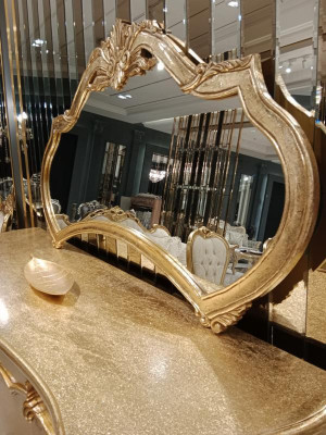 Luxus Säitendësch Anrichte mat Spigel Garnitur Kommode Holz Kommoden Klassesch