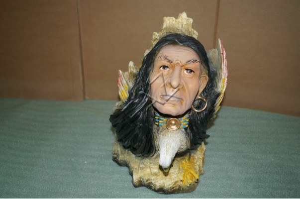 Design Inder Figur Statue Skulptur Figuren Skulpturen Dekoratioun Deko Nei