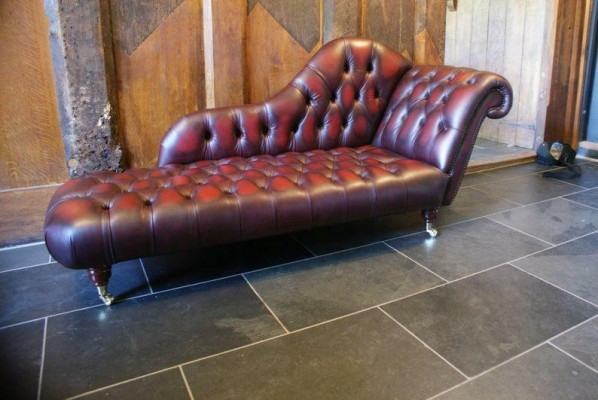 Lounge Club Chesterfield Sofa Léng 2 Sëtzer Polstersëtzer Chaiselonguen Lieder