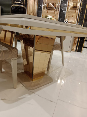 Designer-Iessdësch Ausdrocksstarken Dëschdesign Elegante Neit Modern