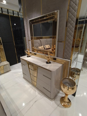 Modern Kommode mat Spigel Luxus Modern Design Schlofzëmmer Holz Set 2 Stéck.