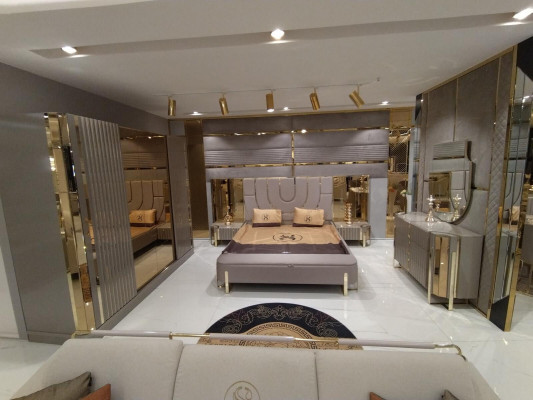 Schlofzëmmer Set Luxus Komplettbett 2x Nuetsdësch Kleederschaf 4-Deeler