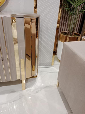 Kommode mat 2x Spigel Holzmiwwel Anrichte Luxus Miwwel Modern Miwwel 3 Deeler. Nei