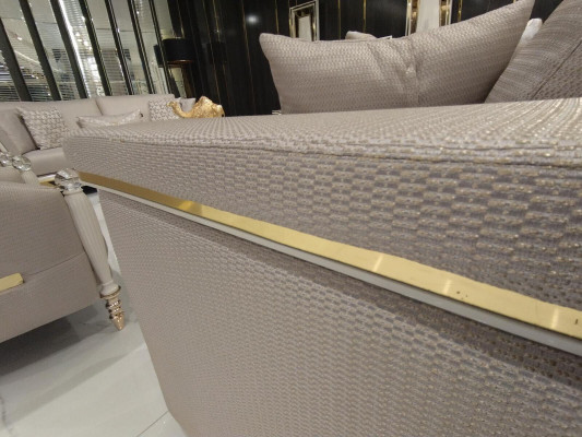 Luxus Sofagarnitur 3+3+1 Sëtzer Design Miwwelen Beige Fautteuil Sofa Textil Holz Nei