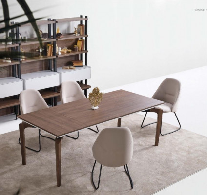 Braun Holziesszëmmermiwwelen Holzdësch Iessdësch 4x Still 5-Stéck Set Nei