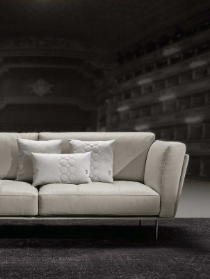 Luxus Sofa 3 Sëtzer Couchen Sofaen Gepolstert Canapé Stoff Modern Beige Dräisëtzer