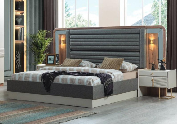 Gro Betten Designer-Schlofkummer Duebelbett 2x Holz Nuetsdëscher 3-stéckeg.