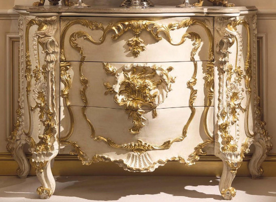 Kommod Living Zëmmer Kommoden Tiräng Holz Sideboard Schaf Schief Massiv