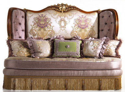 Zäitlech Eleganz Stilvoll Lila Chesterfield Dräisëtzer-Sofa fir Äert Doheem