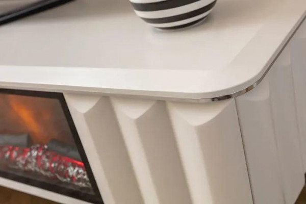 TV-Lowboard wäiss Spanplack Metall-Luxusméibl Kamäin Stuff nei