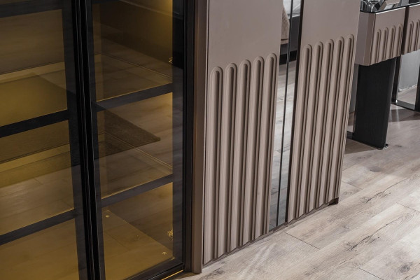 Beige Kleederkëscht Modern Schlofkummer Schief Stilvoll Holz Miwwelen