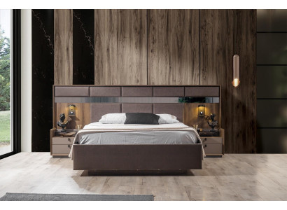 Luxuriéis Schlofkummer Set, Brong duebelt Bett, 2x Nuechtstëscher, 3teleg Neu.