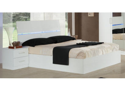 Duebelbett Bett 2x Nuetskabinett hëlze Design Better Modern Stil 3tlg. LED Luucht