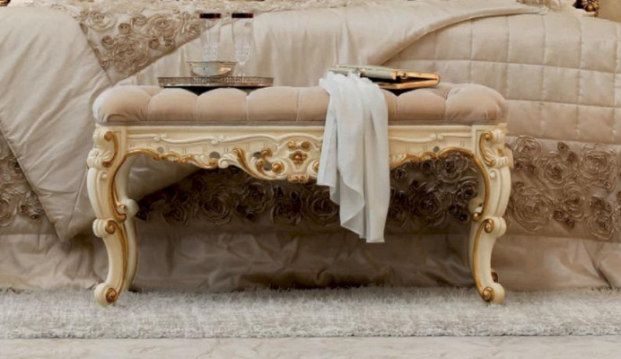 Garnitur Schlofkummer Bett Nuetsdësch Hocker Luxus Duebelbett Beigefaarweg
