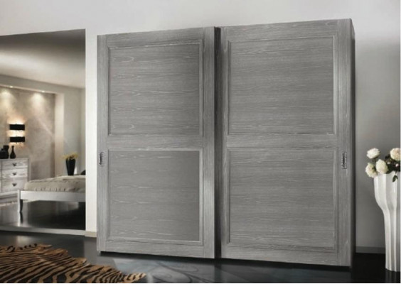 Kleederschaf Schaf mat Schiebetier Schief aus Holz Modern Miwwelen Ariichtung