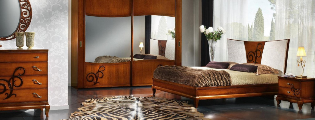 Schlofkummer Bett Nuetsdësch Gaderobeschaf Kommod Spigel Luxus Nei Set 6tlg.