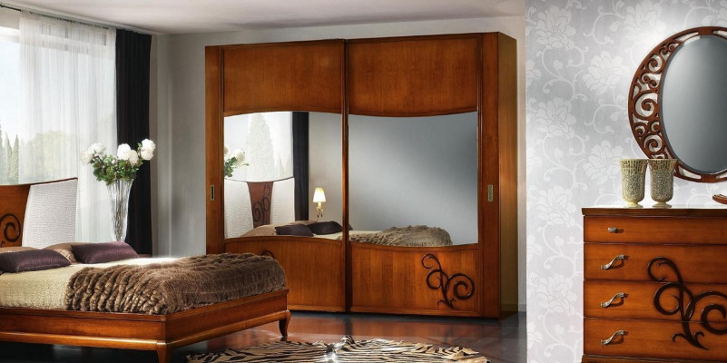 Schlofkummer Bett Nuetsdësch Gaderobeschaf Kommod Spigel Luxus Nei Set 6tlg.