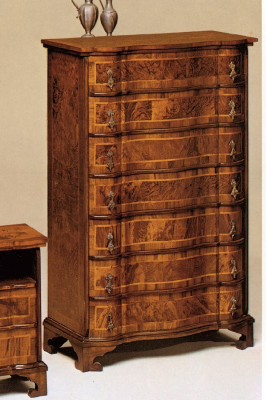 Héichschaf Kommode Sideboard Schief Miwwelen Massiv Italienesch Ausrüstungen