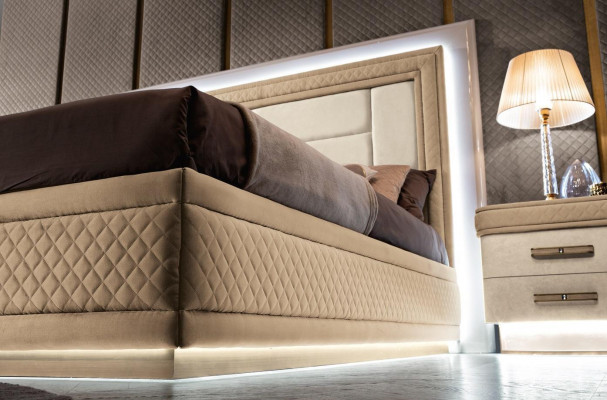 Design Luxus Schlofkummer Bett 2x Nuetsdëscher Kommode Garnitur Better 8-Deel-Set