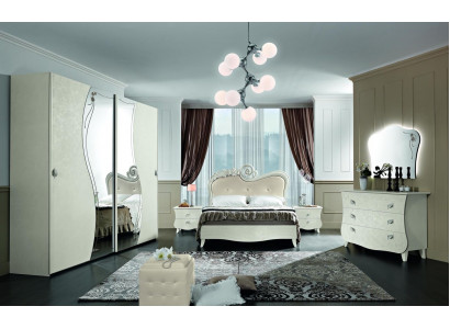 Design Schlofkummer Komplett Set Nuetsdësch Kleederschaf Barock Rokoko 6 Deeler.