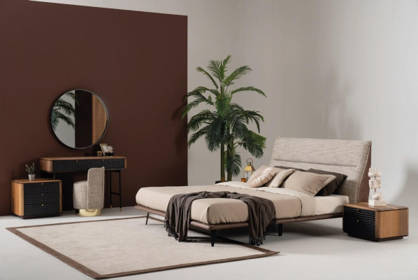 Komplett Schlofzëmmer Set Bett Schminktisch Spigel Hocker 6tlg.