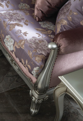 Klassesche Fauteuil mat Blummenmuster Lila Sofaeenzer Barock Rokoko