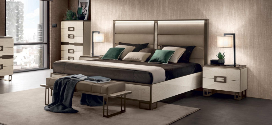 Bett 2x Nuetsdësch 3 Stéck. Schlofkummersatz Design Modern Luxus Better Miwwelen Nei