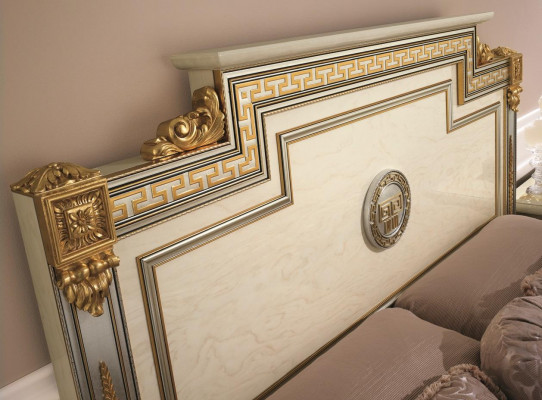 Bett + 2x Nuetsdësch 3 deeler Schlofzëmmer Set Designer Luxus Schlofzëmmer Barock