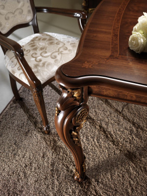 Klassesch Iessdësch Dësch Holz Iesszëmmer Garnitur 2x Stull mat Armleen 3 Deeler.