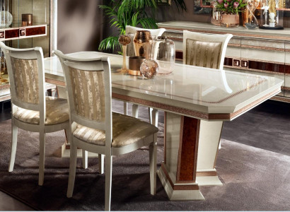 Barock Molldësch Grupp Iesszëmmer Wunnzëmmer Set Holz Design Dëscher