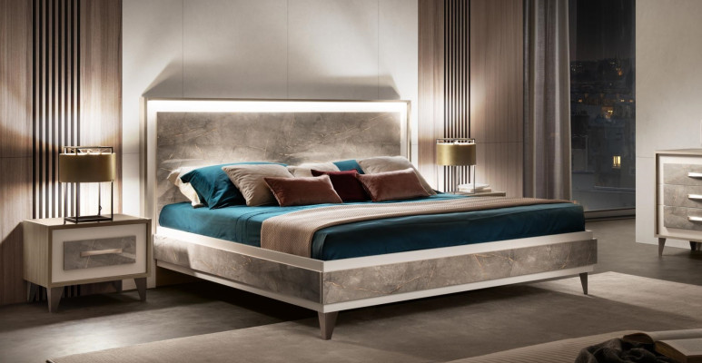 Bett 2x Nuetsdësch 3-delige Schlofzëmmer Set Miwwelen Modern Luxus Better arredoclassic