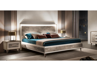 Bett 2x Nuetsdësch 3-delige Schlofzëmmer Set Miwwelen Modern Luxus Better arredoclassic