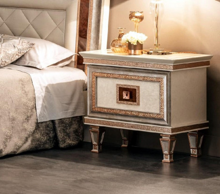 Design Nuetsdësch Konsol Niewendëschlafzëmmer Luxus Konsoldëscher Italien.
