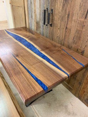 Waasserfall Dësch Epoxidharz Iessdësch Epoxy Dëscher Echt Holz Massiv Miwwelen