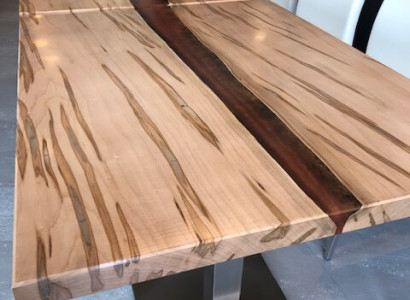 Dësch Epoxy Harz Iessdësch Eechte Holz Massiv Miwwelen Waasserfall Epoxy Konferenz.