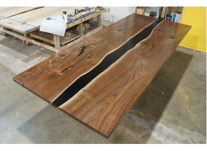 Iessdësch Dëscher Epoxidharz massiv Miwwelen Epoxy Dësch Waasserfall echt Holz