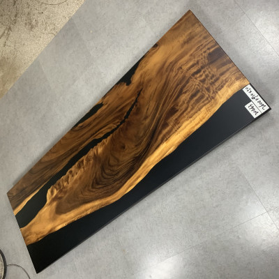 Epoxidharz-Iessdësch echte Holz Massivmiwwelen Waasserfall Epoxid Dësch 260x91cm