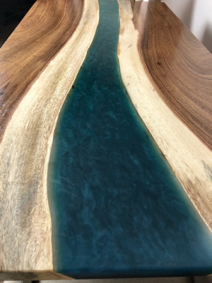 Epoxidharz Iessdësch Echtmassivholzméibl Wasserfallepaxy Dësch 240x100 Nei