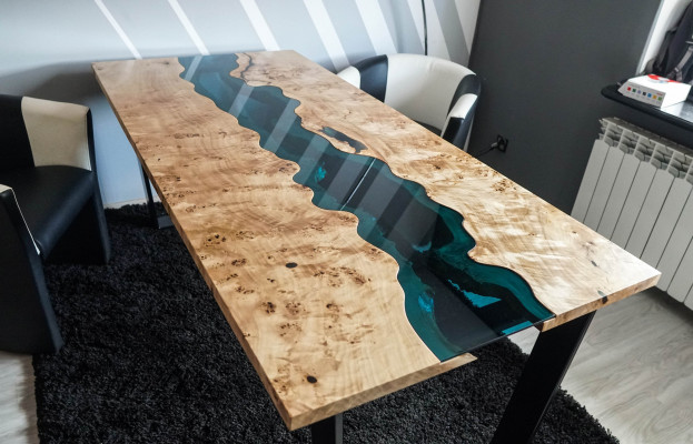 Dësch Epoxyharz Iessdësch Holz Massiv Miwwelen Epoxy Dësch Gießharz Waasserfall