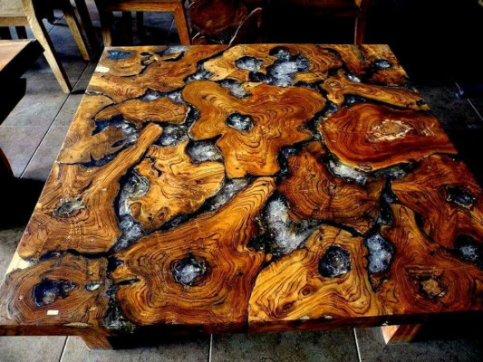 Epoxidharz-Iessdësch aus echtem massivt Holz, Miwwel Waasserfall Epoxy Dësch 100x100