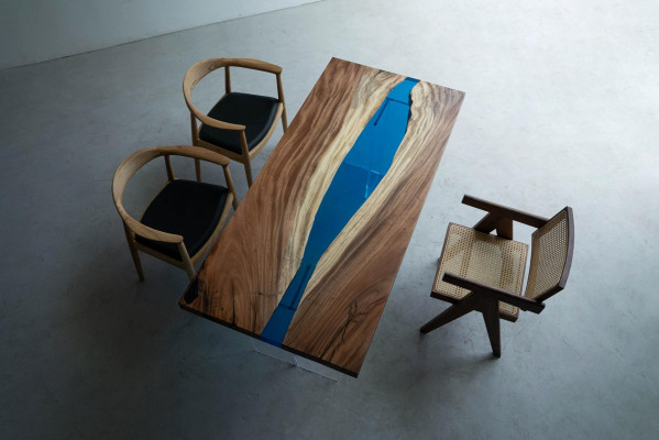 Iessdësch River Table Massiv Dëscher 185x85cm Flossdësch Epoxyharz Mier