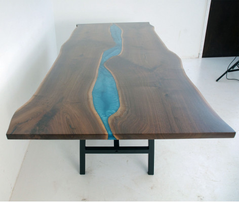 Echtes Holz Waasserfall Dësch Epoxid Dëscher Harz Iessdësch Epoxy Massiv